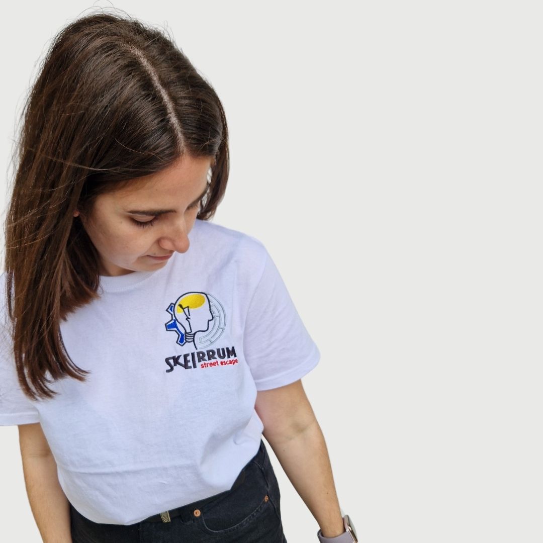 Camiseta corporativa Skeirrum